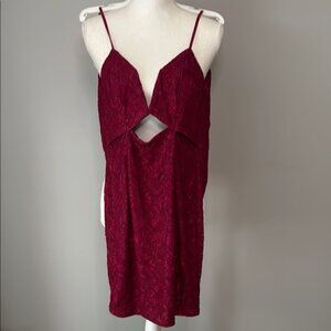 ♥️ Date Night Burgundy Lace Dress with Cutout